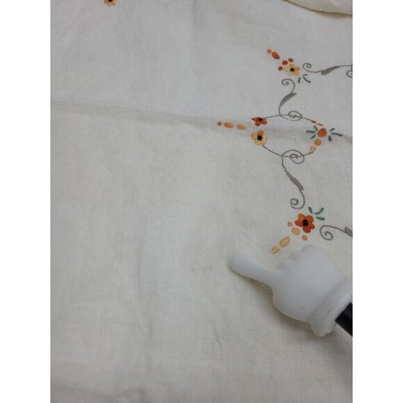 Vintage Hand Made Embroidered Linen Tablecloth and 4 Napkins Orange Floral - Picture 4 of 10